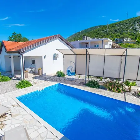 Holiday Casa De Encanto